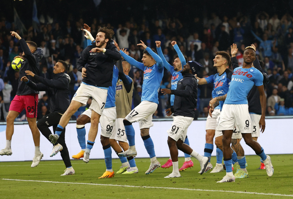 李新翔传射张琳芃赛季首球 上海海港3-0大连英博