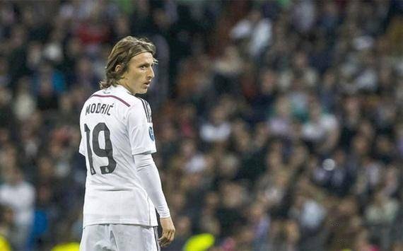 米体：热格罗瓦身体状态完全恢复，踢那不勒斯能增加出场时间（米兰体育报：热格罗瓦已完全康复，对阵那不勒斯有望增加出场时间）