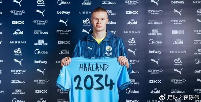 英媒：拜仁有意费耶诺德右后卫里德，但将面临英超俱乐部竞争（英媒：拜仁看中费耶诺德右后卫里德，恐遭多家英超球队竞购）