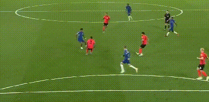 半场战报：马略卡1-0赫塔费，韦达特-穆里奇建功（半场战况：马略卡1-0领先赫塔费，韦达特·穆里奇破门）