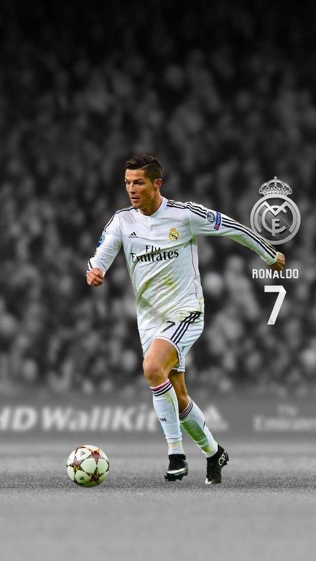 名宿：在我看来莱奥是边锋不是前锋；他配得上米兰10号球衣（名宿：莱奥是边锋而非前锋，配得上米兰10号）